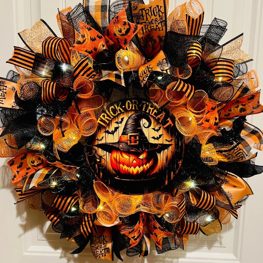 Handmade 22 in Halloween Ribbon Wreath Jack-o-lantern LED Lights W19